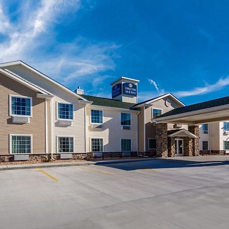 Cobblestone Inn & Suites-Fremont Экстерьер фото