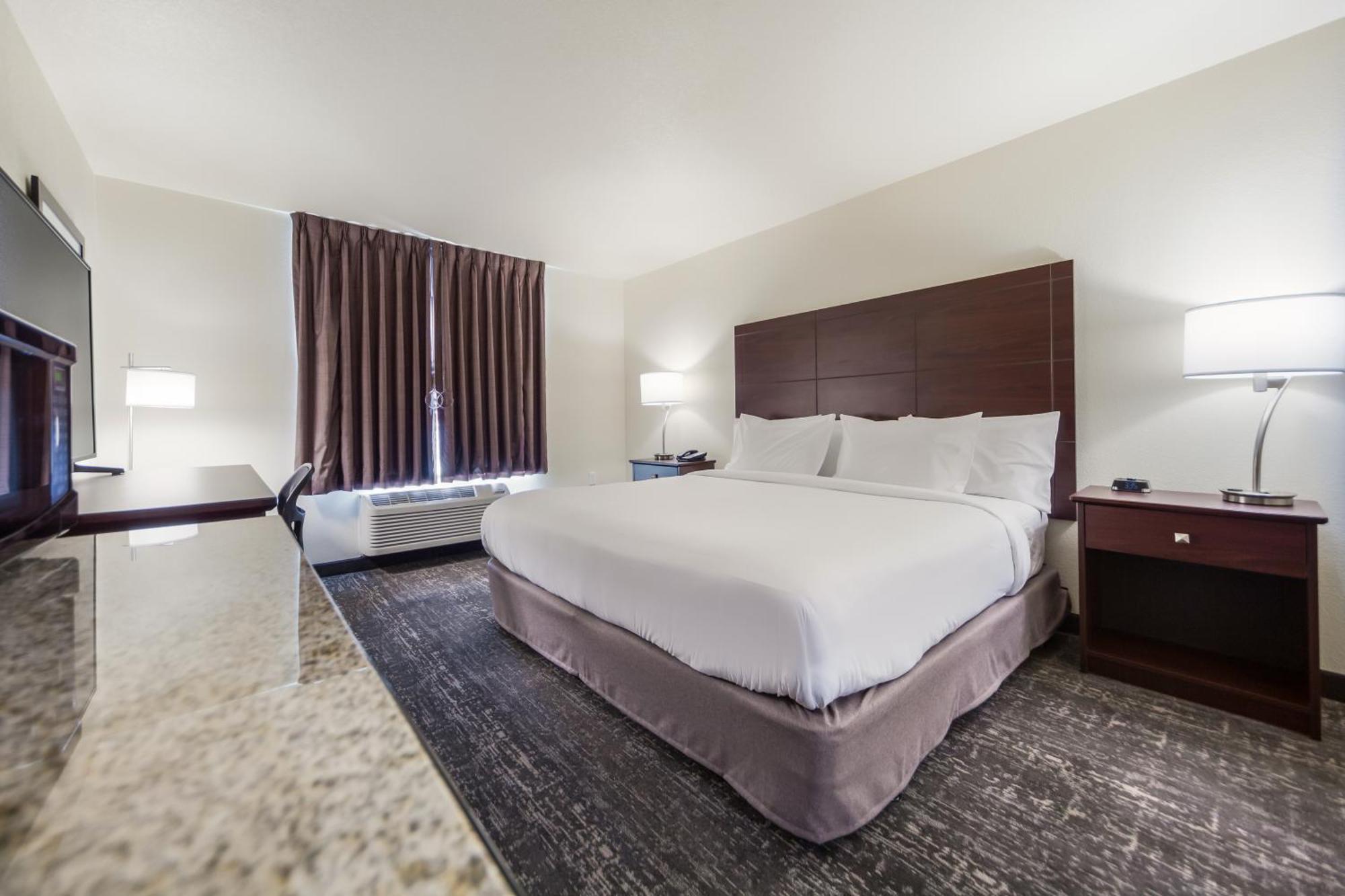 Cobblestone Inn & Suites-Fremont Экстерьер фото